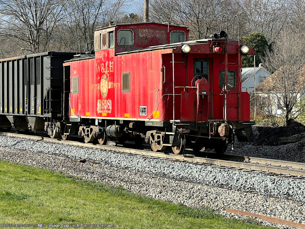 WE 518581 waits for the signal to enter the work area.